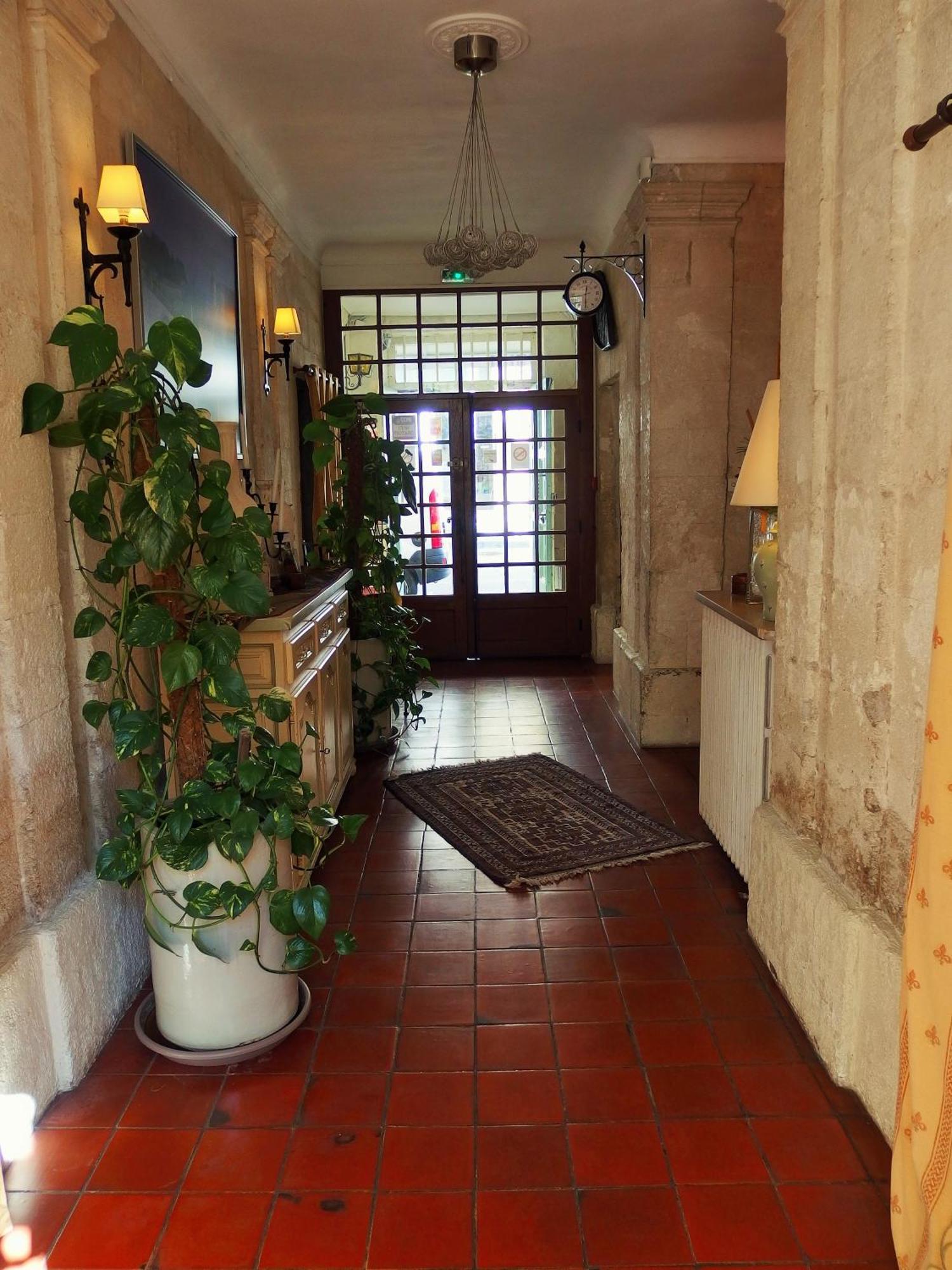 אביניון Au Saint Roch - Hotel Et Jardin מראה חיצוני תמונה