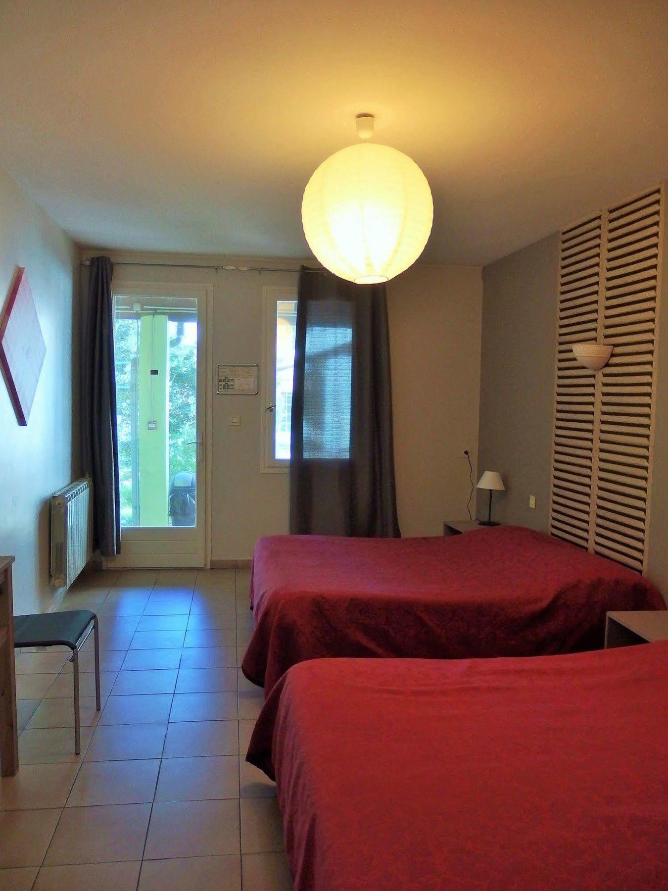 אביניון Au Saint Roch - Hotel Et Jardin מראה חיצוני תמונה