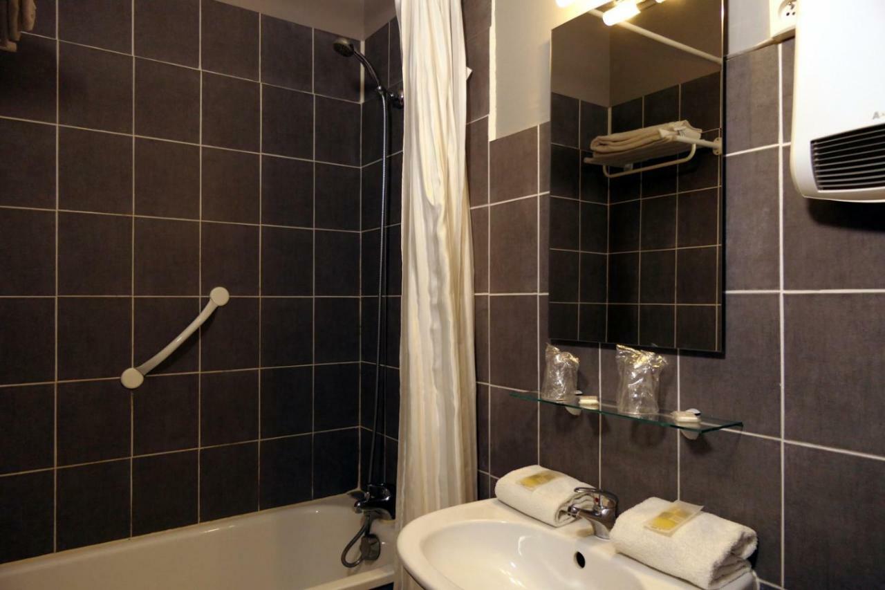 אביניון Au Saint Roch - Hotel Et Jardin מראה חיצוני תמונה